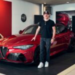 <strong>Valtteri Bottas recibe su Alfa Romeo Giulia GTAm ¡Solo hay 500 unidades de este deportivo!</strong>