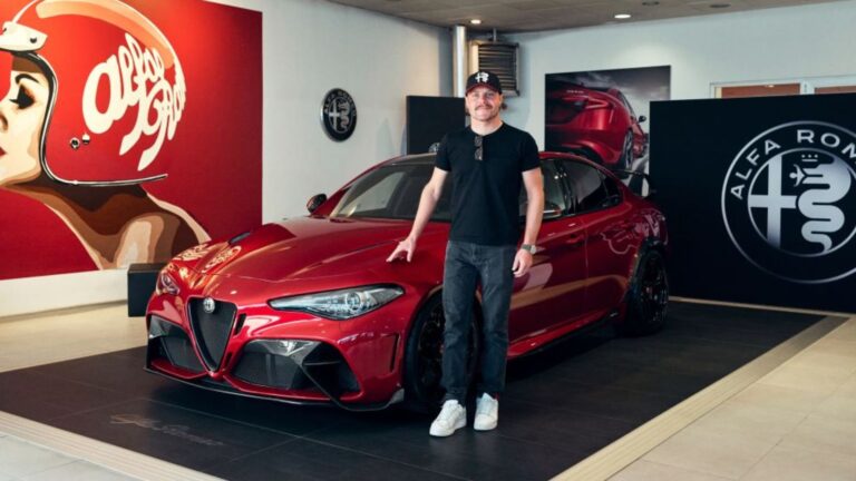 Lee más sobre el artículo <strong>Valtteri Bottas recibe su Alfa Romeo Giulia GTAm ¡Solo hay 500 unidades de este deportivo!</strong>