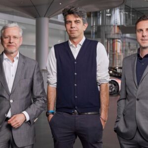 Lee más sobre el artículo <strong>Charles Sanderson: De ingeniero jefe de Rivian a CTO de McLaren</strong>