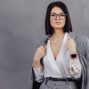 Lee más sobre el artículo Cómo crear looks cómodos y versátiles para la oficina