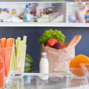 Lee más sobre el artículo Cómo organizar tu refrigeradora para aprovechar al máximo el espacio y evitar el desperdicio