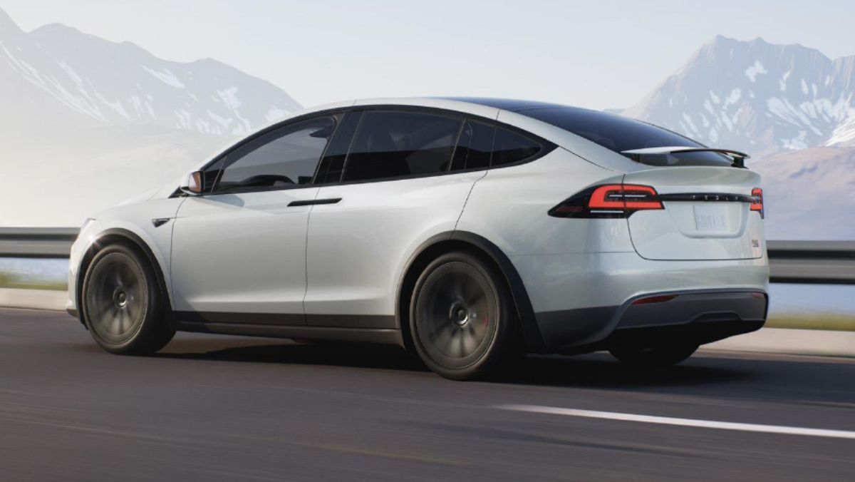 Tesla baja precios de sus autos eléctricos por quinta vez en el año