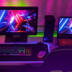 Lee más sobre el artículo Laptop gamer vs PC gamer: ¿cuál es la mejor opción para ti?