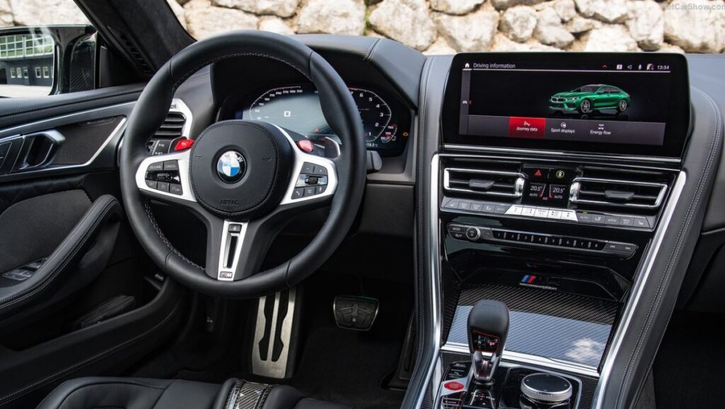 Interior de un coche BMW