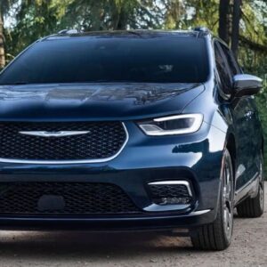 Lee más sobre el artículo Otro retiro para la Chrysler Pacifica Hybrid 2023: La minivan podría incendiarse