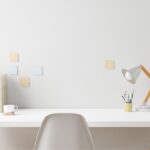 Escritorios minimalistas: la tendencia que transforma tu espacio de trabajo