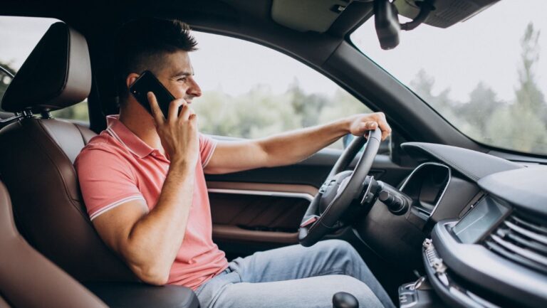 Lee más sobre el artículo Aromatizante para auto olor a nuevo: Tips, trucos y cómo conseguirlo