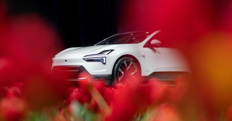 Lee más sobre el artículo Polestar 4 comienza entregas en Europa