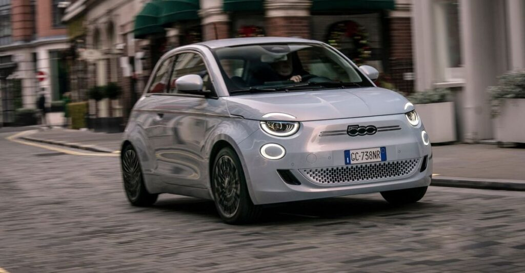 FIAT 500 eléctrico entra en pausa de producción