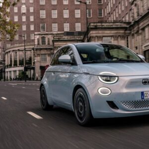 Lee más sobre el artículo Stellantis pausa producción de FIAT 500 eléctrico