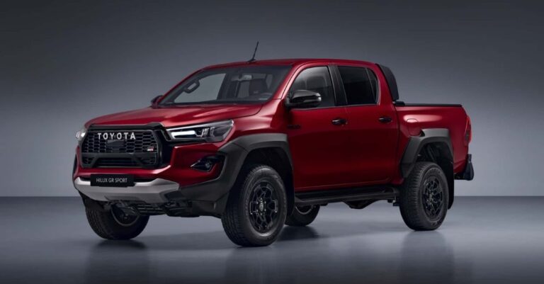 Lee más sobre el artículo Toyota Hilux GR Sport II 2024: Poderío e innovación todoterreno