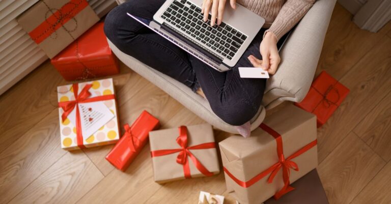 Lee más sobre el artículo Cyber Days: Cómo aprovechar las mejores ofertas para tus compras navideñas