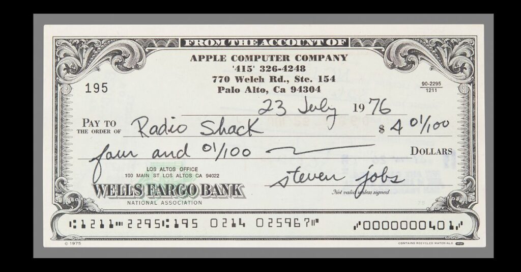 cheque firmado por Steve Jobs