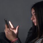 Nuevas alertas nocturnas de Instagram: Qué son y cómo impactarán la salud de los jóvenes