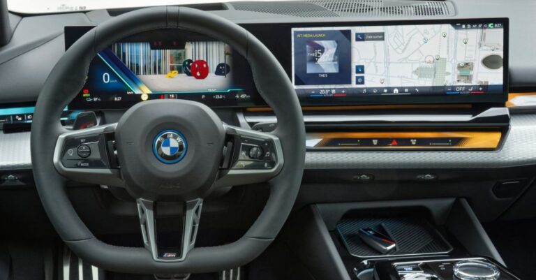 Lee más sobre el artículo ¡BMW arrasa con la competencia! El rey del lujo en 2023