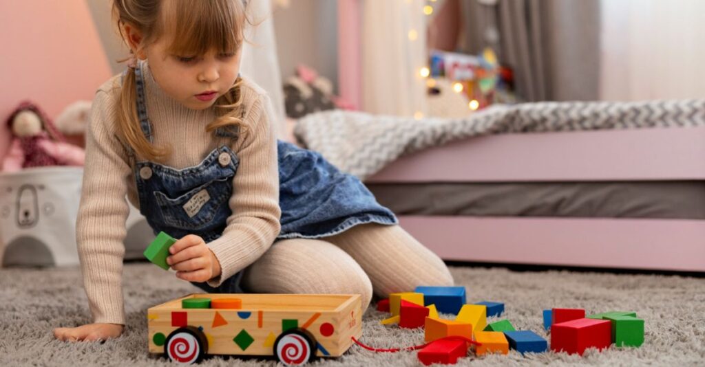 Niña jugando