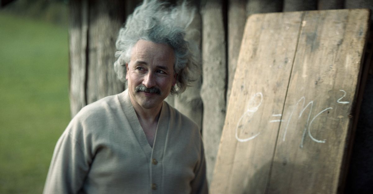 En este momento estás viendo Einstein y la bomba: Sinopsis, tráiler, reparto y críticas. El documental que no debes perderte si te gustó Oppenheimer