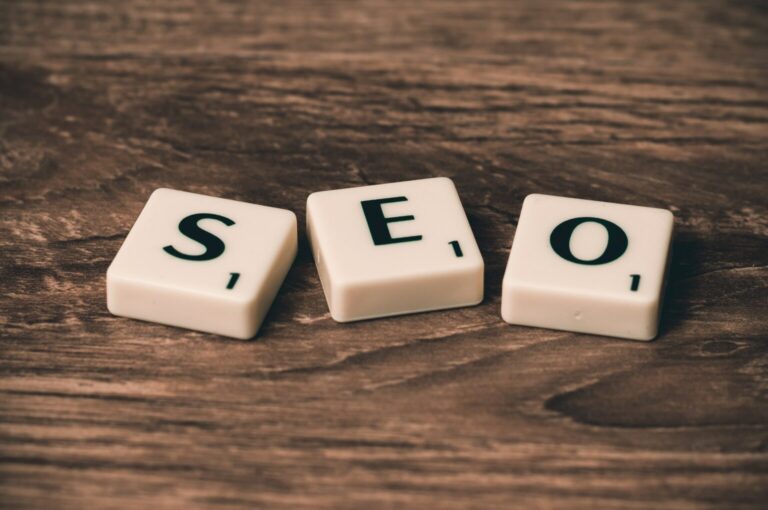 Lee más sobre el artículo ¿Cuál es la diferencia entre SEO y PPC?