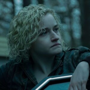 Lee más sobre el artículo Julia Garner será Silver Surfer en Los Cuatro Fantásticos: ¿Es una buena o mala decisión?