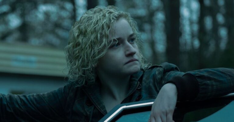 Lee más sobre el artículo Julia Garner será Silver Surfer en Los Cuatro Fantásticos: ¿Es una buena o mala decisión?