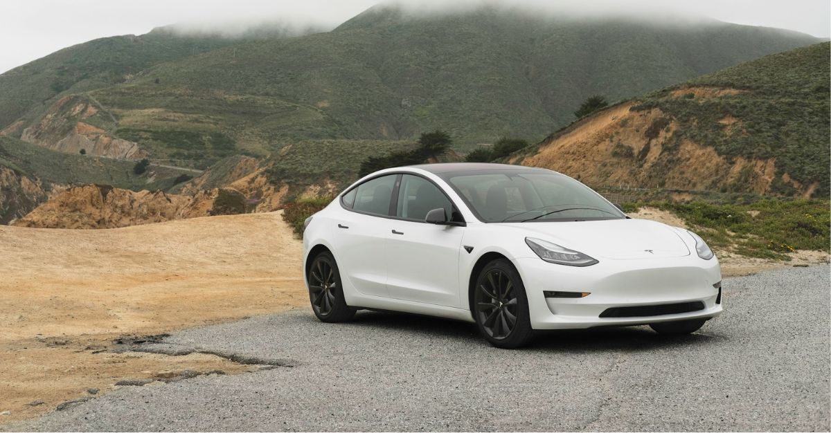 En este momento estás viendo Demanda contra Tesla por publicidad engañosa: Clientes compraron coches pensando que eran autónomos