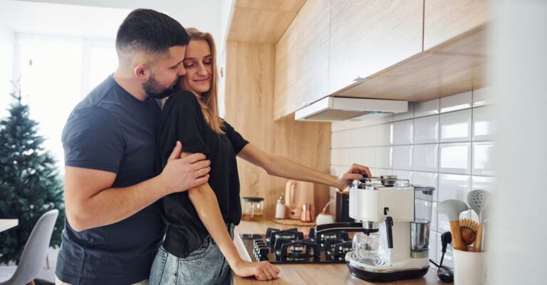 Lee más sobre el artículo Electrodomésticos básicos que debe tener una pareja de recién casados