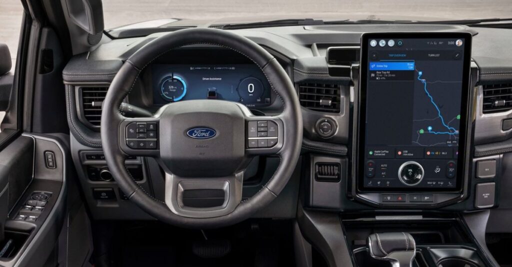 Ford cancela SUV eléctrica de 3 filas