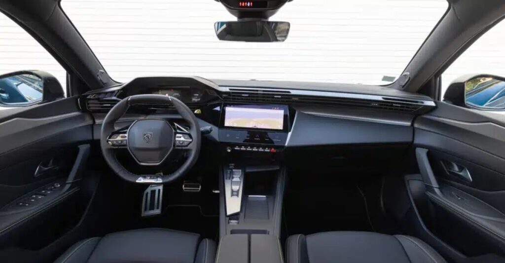 Interior coche Peugeot