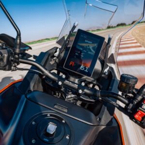 Lee más sobre el artículo Motos KTM estrenan Android Automotive: Características, novedades y disponibilidad