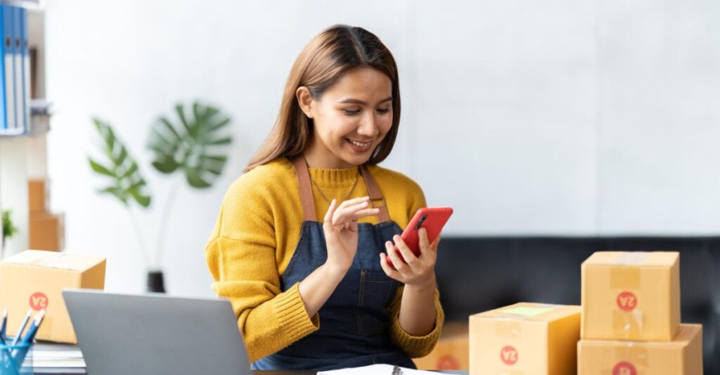 Mujer negocio comercio electrónico