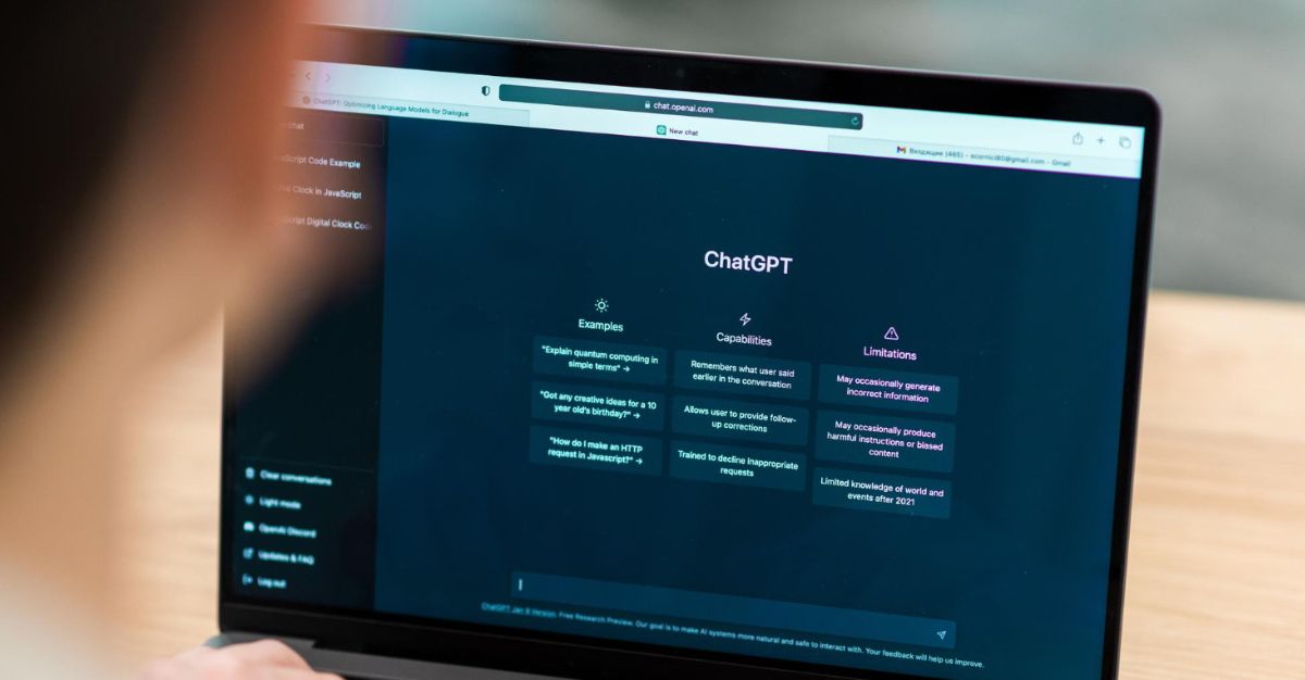 En este momento estás viendo Desactiva la opción “Compartir datos” en ChatGPT: ¿Cuál es el riesgo y por qué deberías hacerlo?
