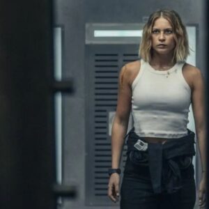 Lee más sobre el artículo Crítica de “Extraterritorial” (Netflix, 2025): Un thriller alemán sobre una exmilitar y su hijo desaparecido