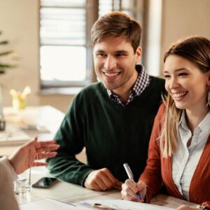 Lee más sobre el artículo Crédito Empresarial vs. Préstamo Personal: ¿Cuál Deberían Elegir los Emprendedores?