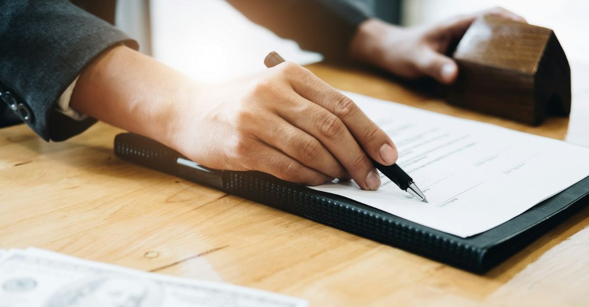 Firma de contrato renta casa