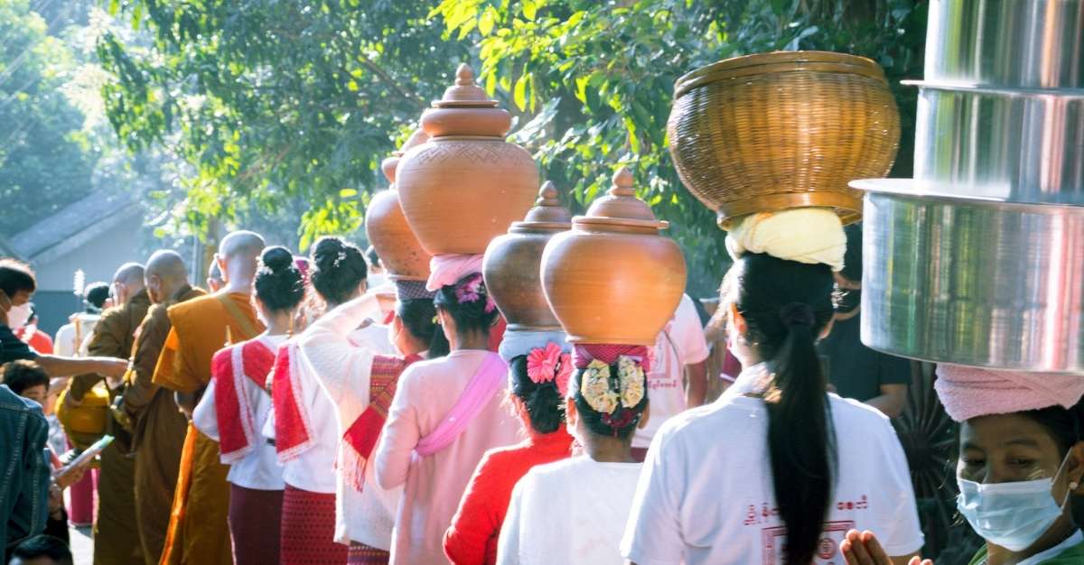 Viajar conocer cultura local